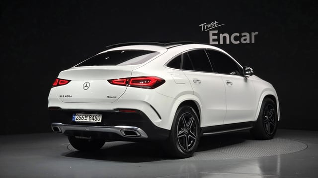 8581014f7f2ab26beca05fd7f6bacbe9.jpeg