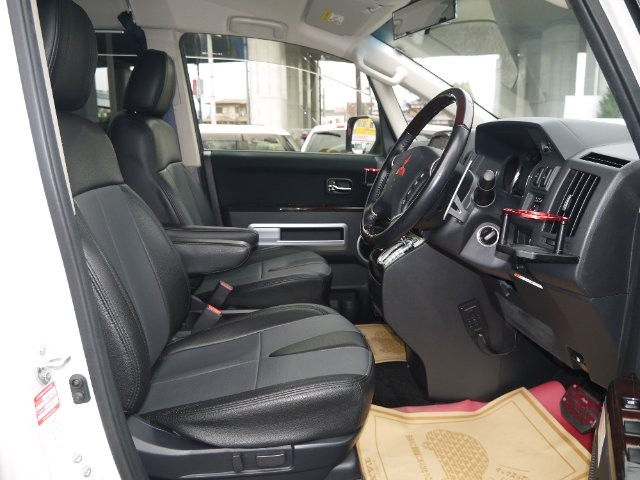 ef3751541ab14ce16dfd22257aec7335.jpg