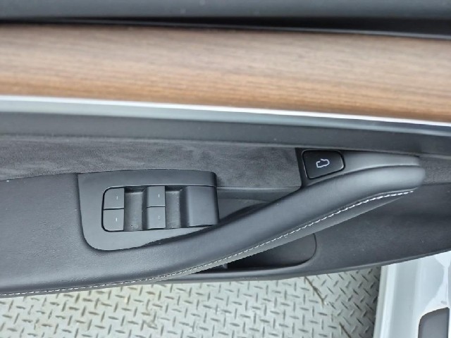 5121000292R19.jpg