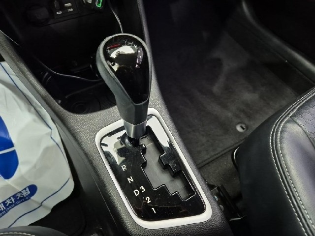 6081001113R8.jpg