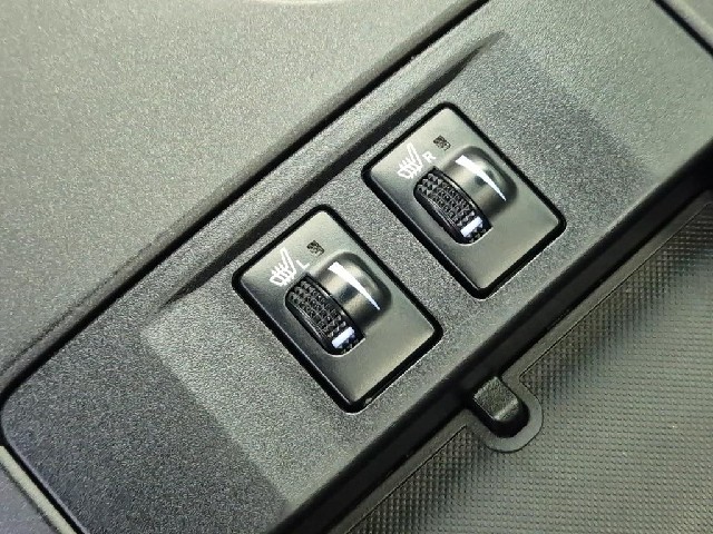 6081501828R17.jpg