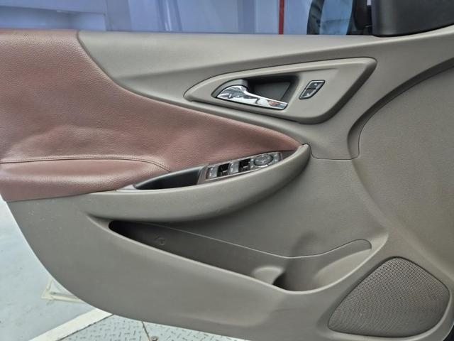 6051502013R17.jpg