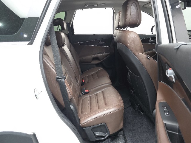 97cdc880f9c5e8d2e86a91acf39f9599.jpeg
