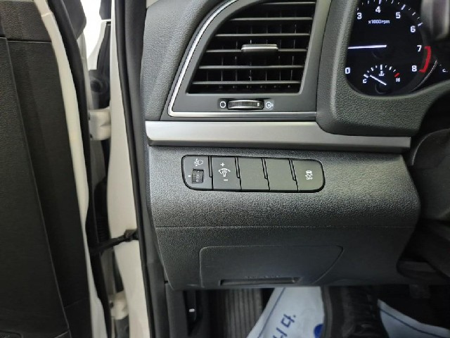 6071502228R16.jpg