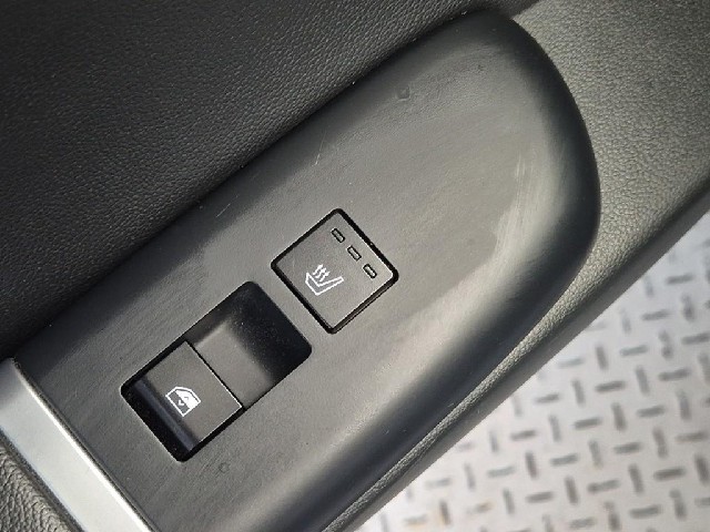 6081501245R19.jpg