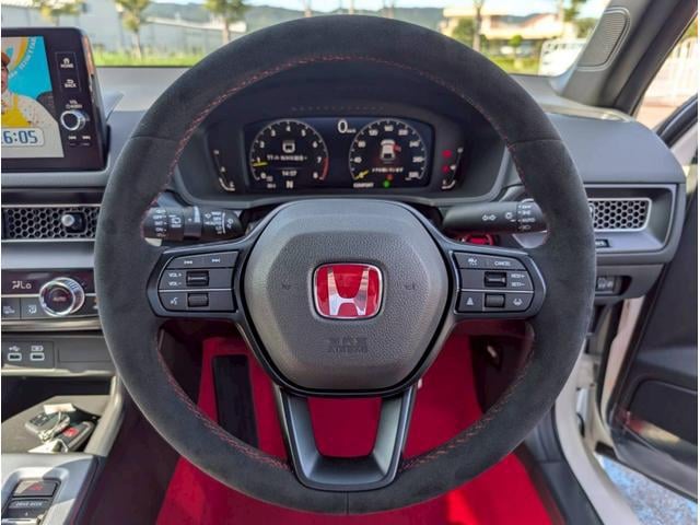 0740041A30250915W00318.jpg
