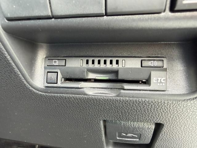 0500054A30261006W00712.jpg