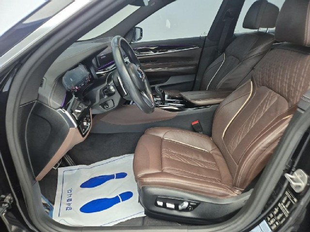 6081500040R11.jpg