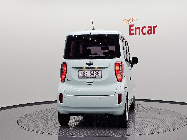 9c7e25385a1630e5056c498b983e33c6.jpeg