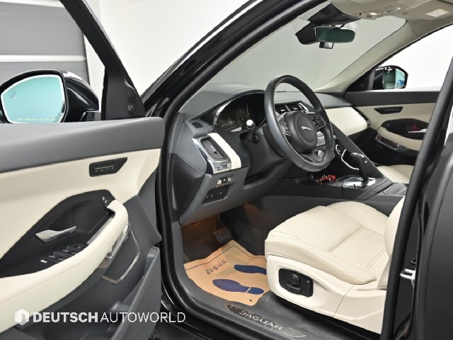 93a8a2d2567b2a747687a85122a6e818.jpeg