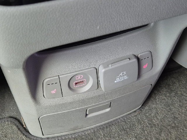 6071501933R18.jpg