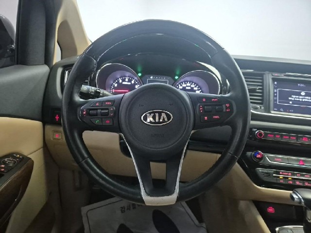 6071501884R9.jpg
