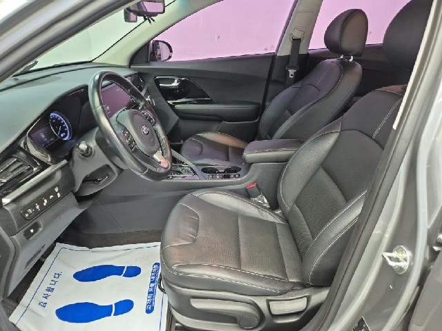 6071501865R11.jpg