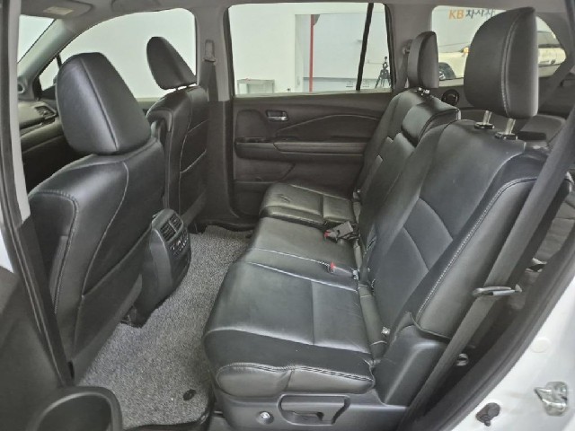 6071501831R12.jpg