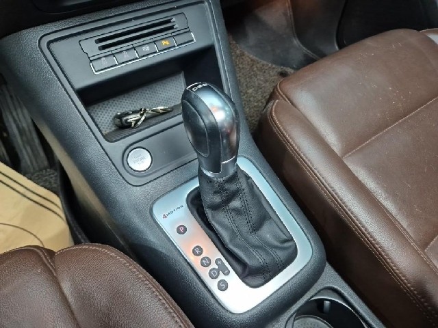 6081000082R8.jpg