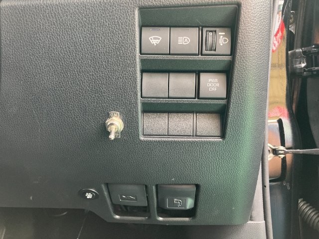 31cba183f7e2a11ba5ae79b53d06a812.jpg