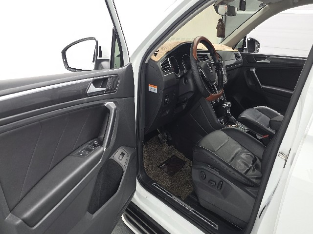 cef75ec32abe4fc38fe850cc4e8a0987.jpeg
