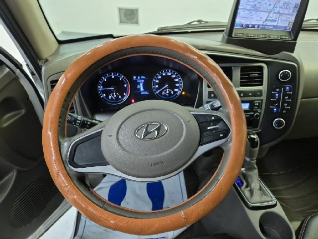 6071501685R9.jpg