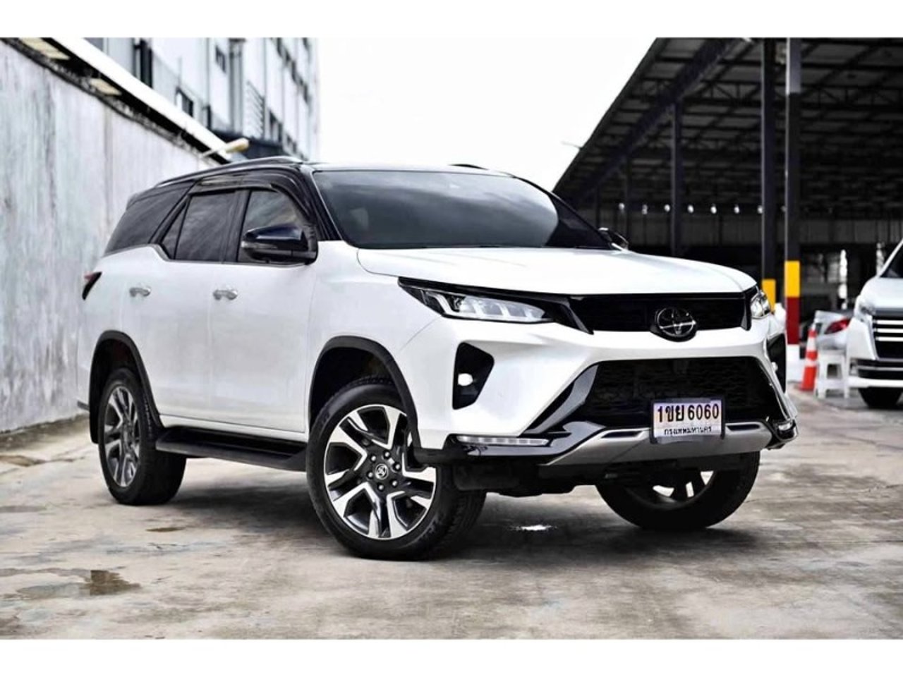 2024 Toyota Fortuner, photo 1 of 1