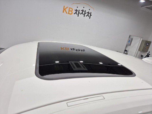 6081001811R13.jpg