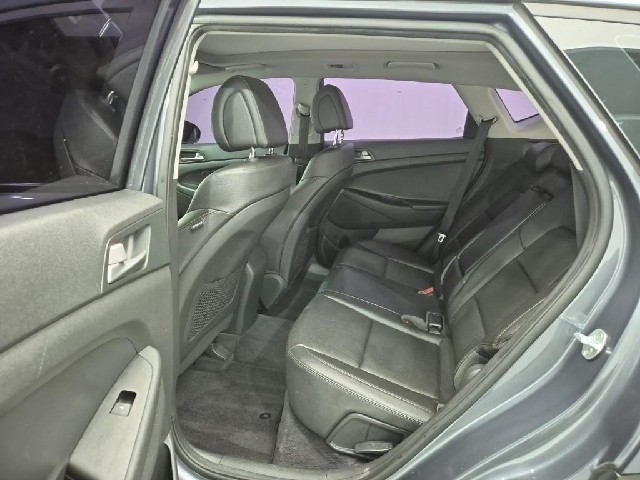6081000113R12.jpg