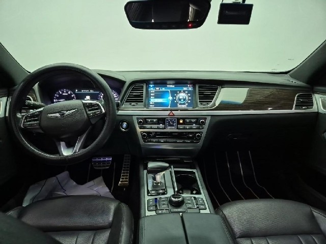 6081000111R7.jpg
