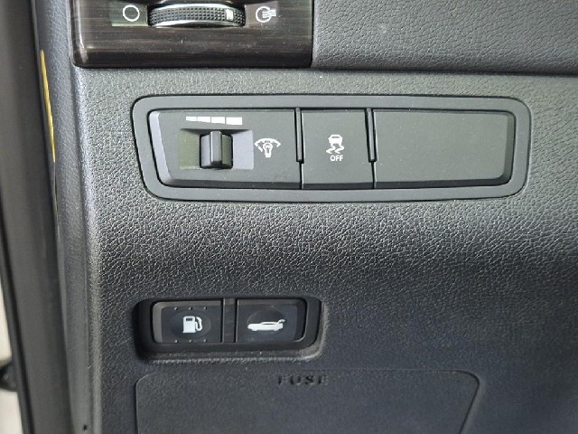 6081501678R16.jpg
