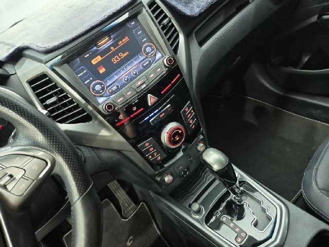 6081000133R10.jpg