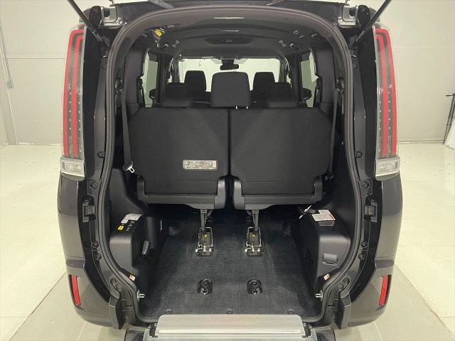 4b1fd8c4bcdd657e1e5ebd7307a52571.jpg