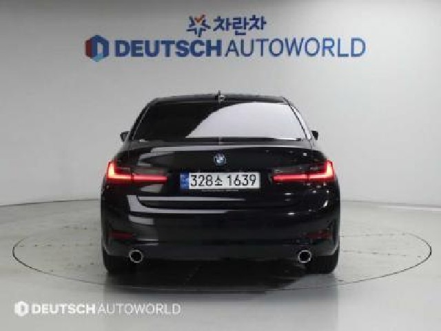 6cbf3057127468a6a6d87bb845832cf0.jpeg