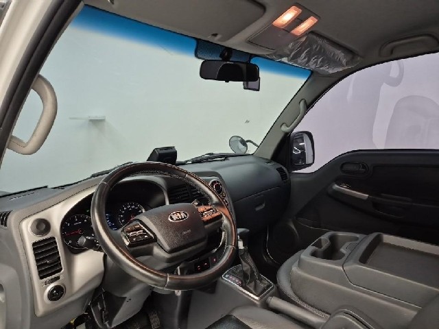 6081502127R6.jpg