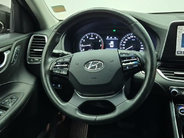 6081000277R9.jpg