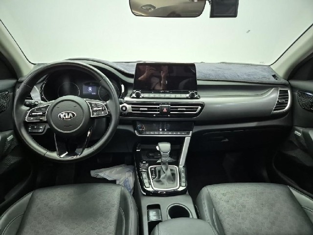 6091000684R7.jpg