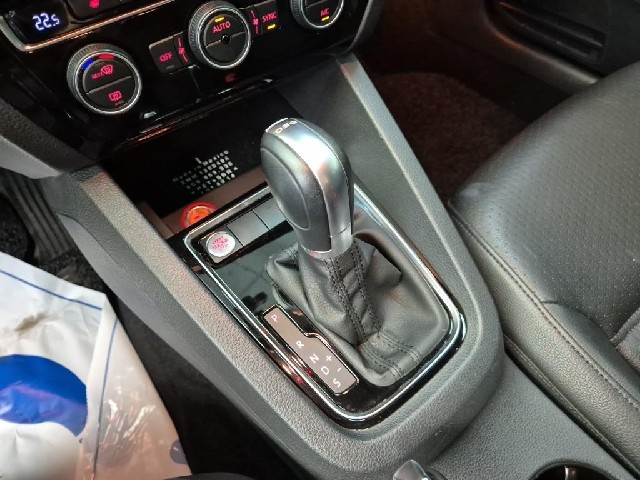 6081500252R8.jpg