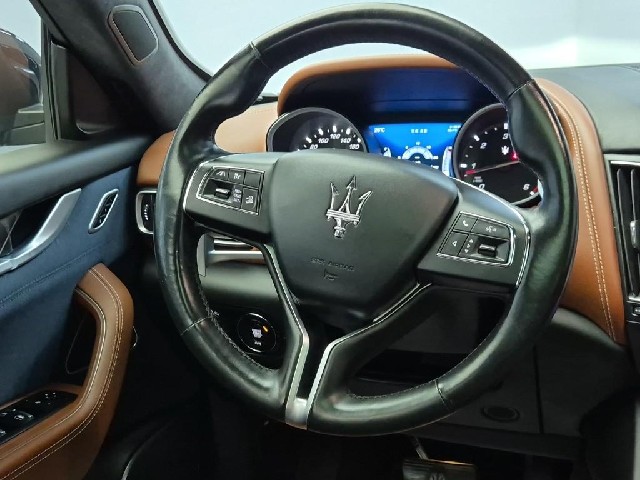 6081500057R9.jpg