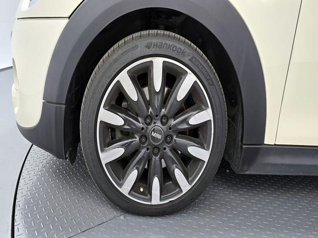 fd01679b6bd7c88e34c75806ceec8203.jpeg