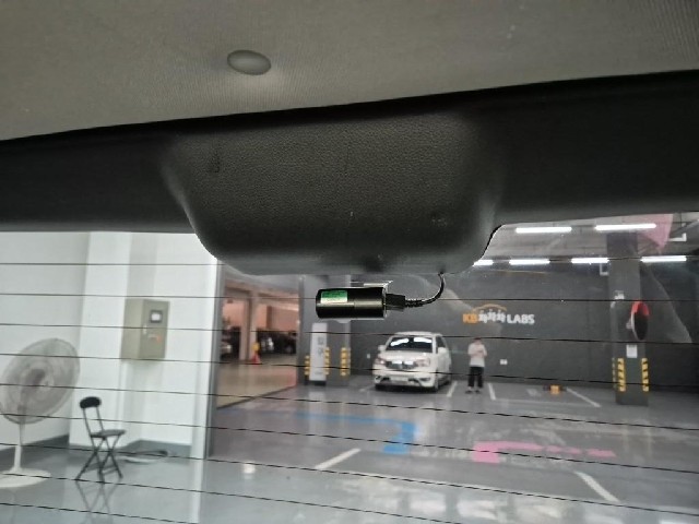 6071002626R19.jpg