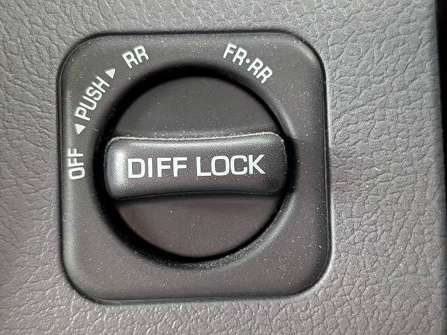 48bf2aa6a4735706d32345aae7f0b4e7.jpg