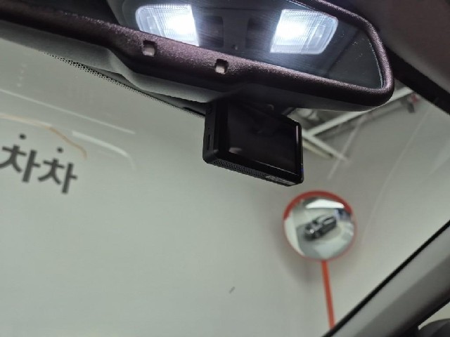 6041002595R17.jpg