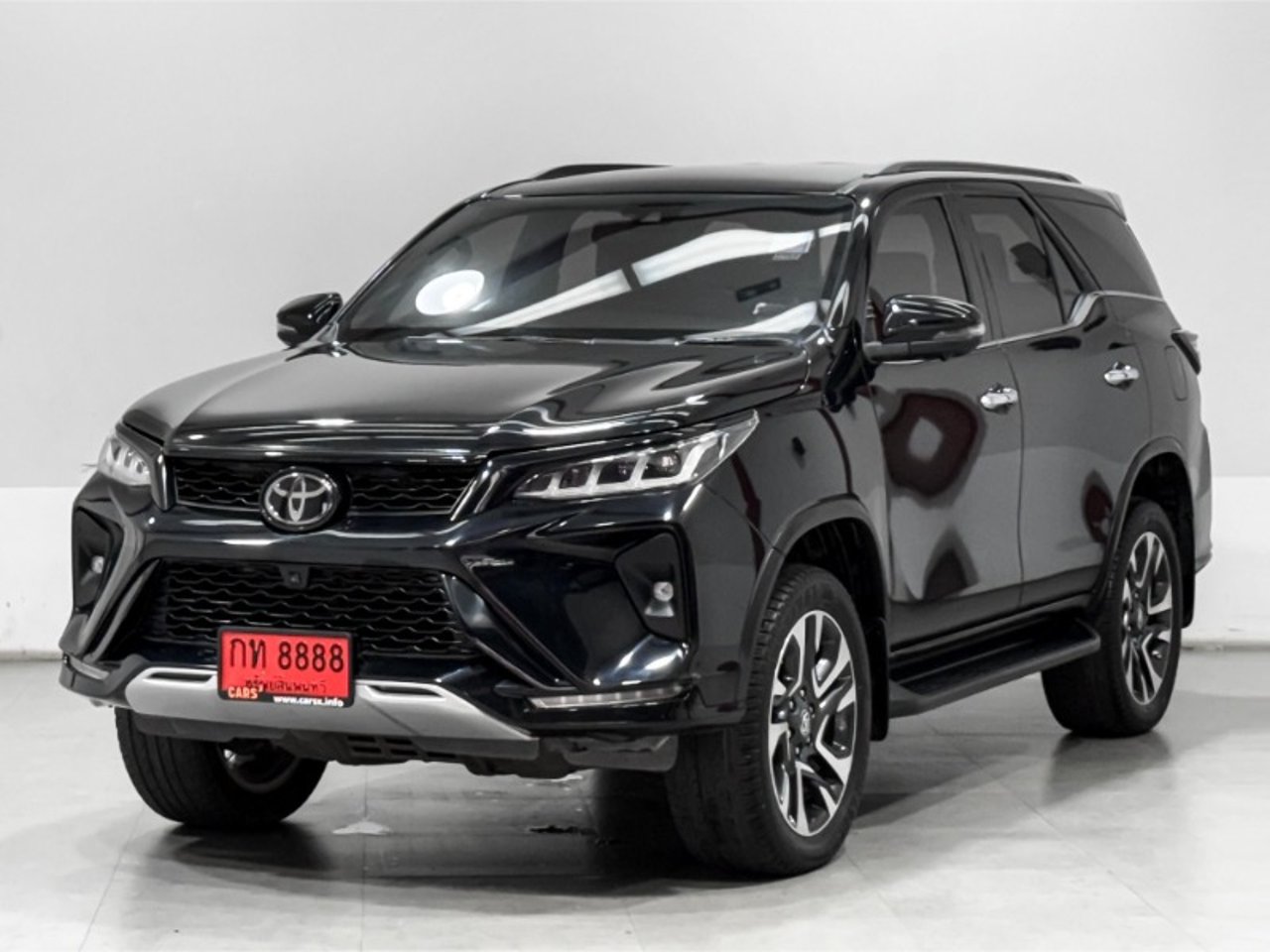 2021 Toyota Fortuner, photo 1 of 1