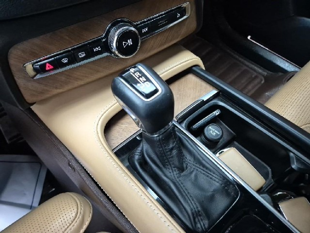 6031000715R8.jpg