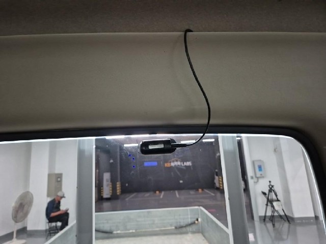 6081002261R14.jpg