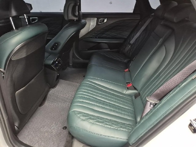 6081501384R12.jpg