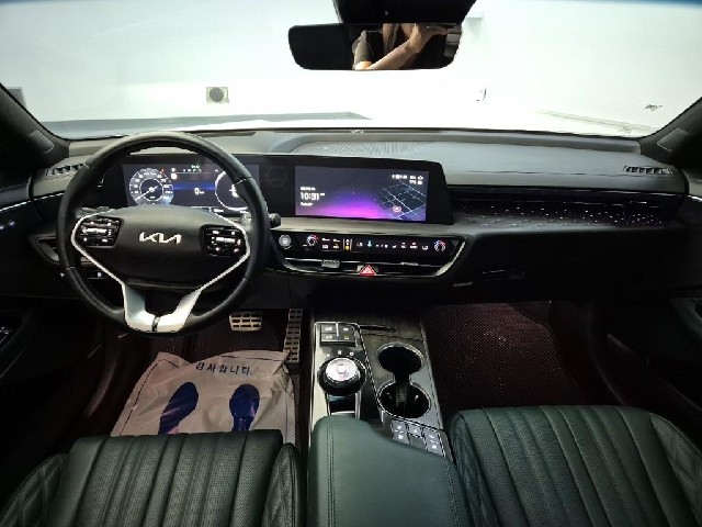 6081501384R7.jpg