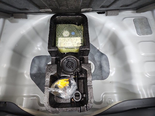 lotterental_162349896_O7op7_6.jpg