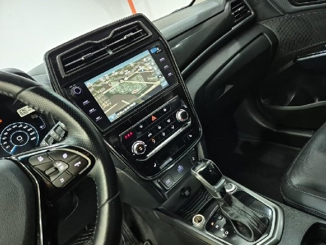 6081001815R10.jpg