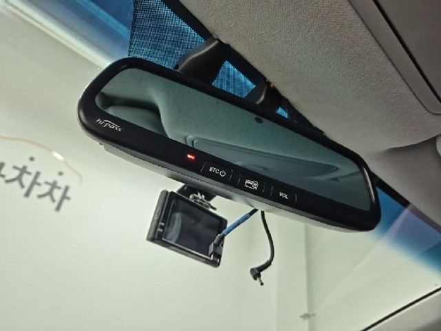 6081000895R15.jpg