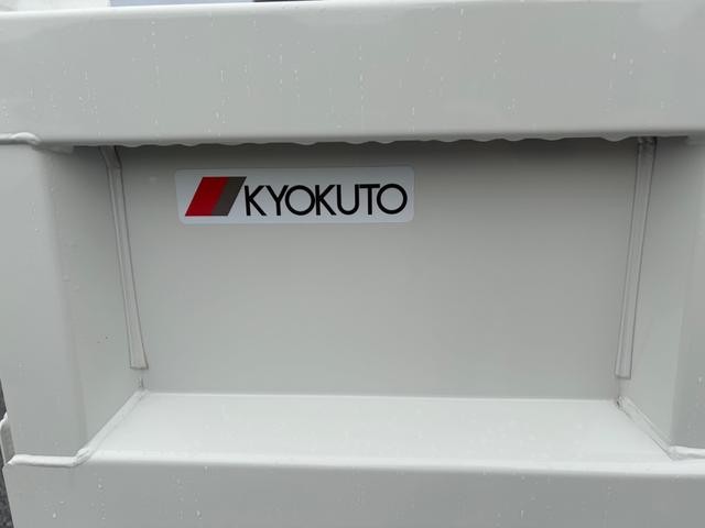 0720327A30260705W00111.jpg