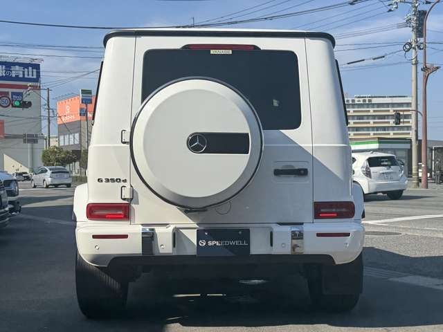 4f1edb5812657c5794967696d4cc7adc.jpg