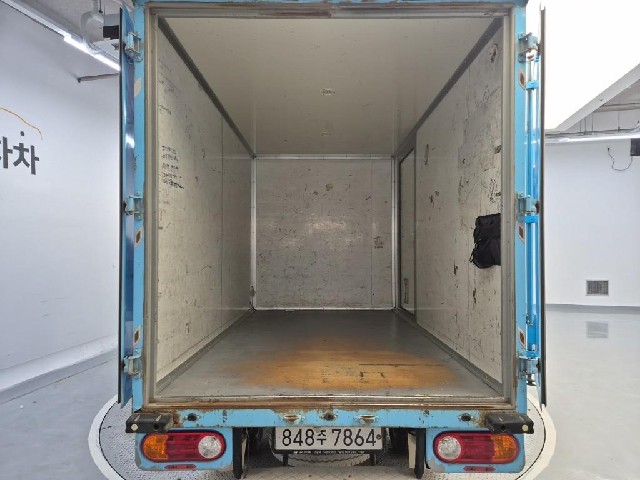 6041002247R16.jpg